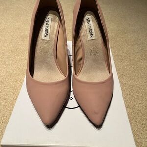 Steve Madden mauve colored 4 inch heel.